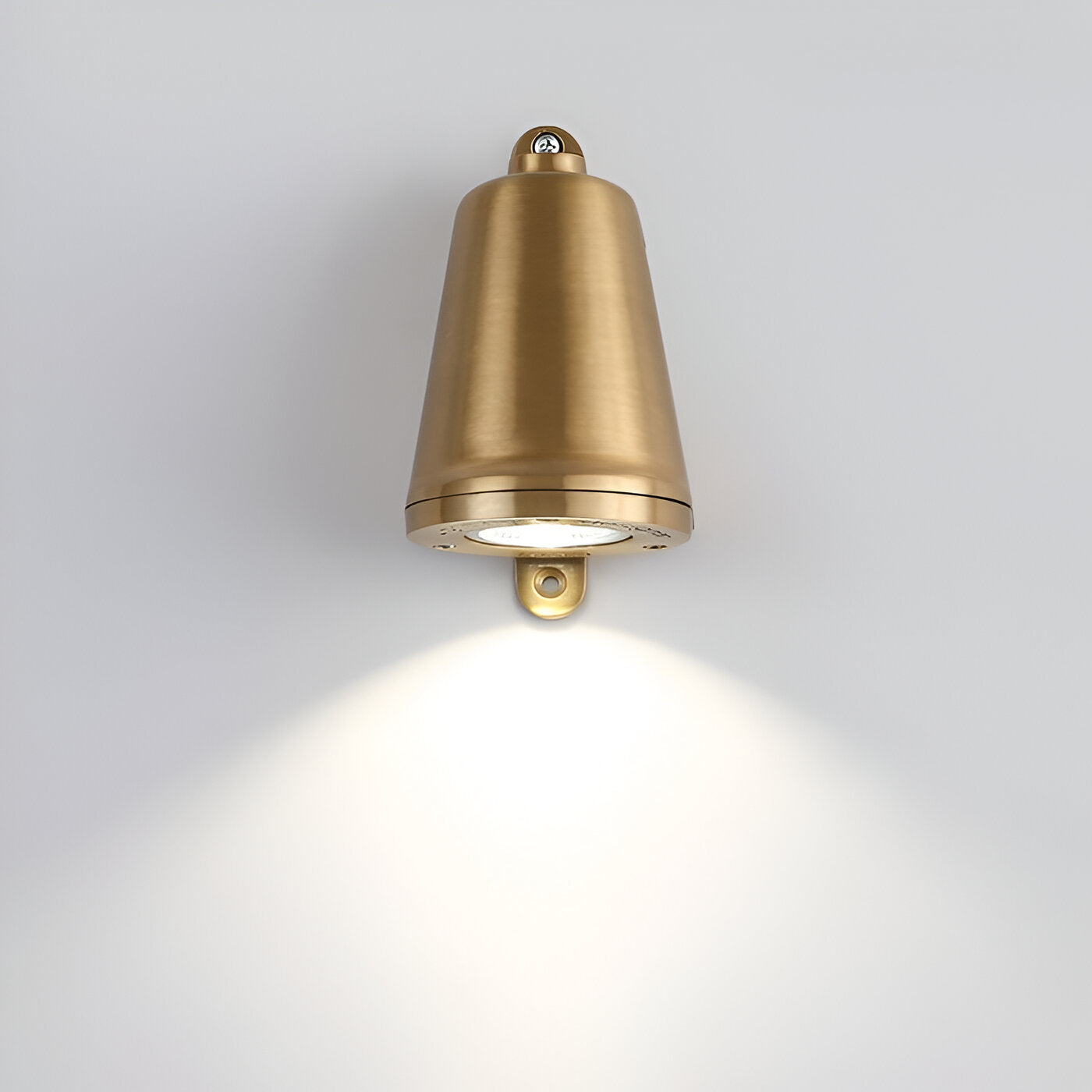 Brehn | Minimalistische LED Außenwandleuchte