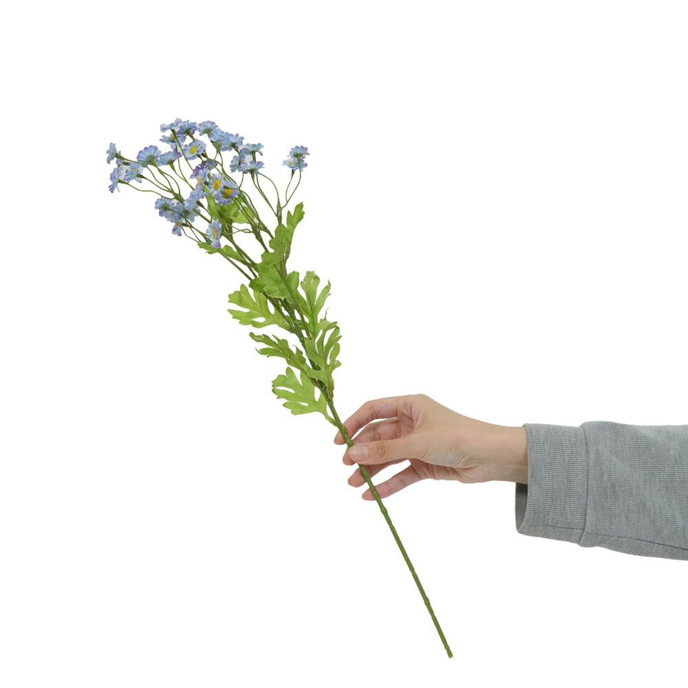 Realistische Blumenstängel-Anordnung