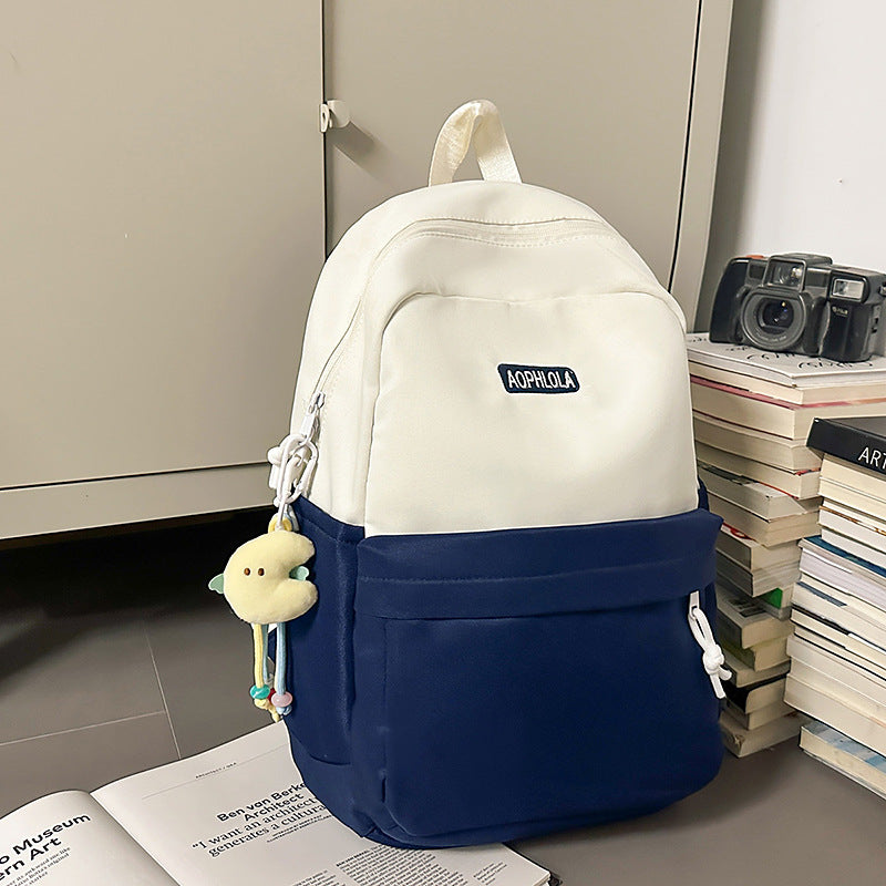 Vielseitiger lässiger Rucksack mit süßem Schlüsselanhänger Brehn