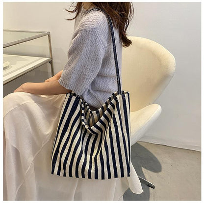 Lässige gestreifte Canvas-Shopper-Tasche