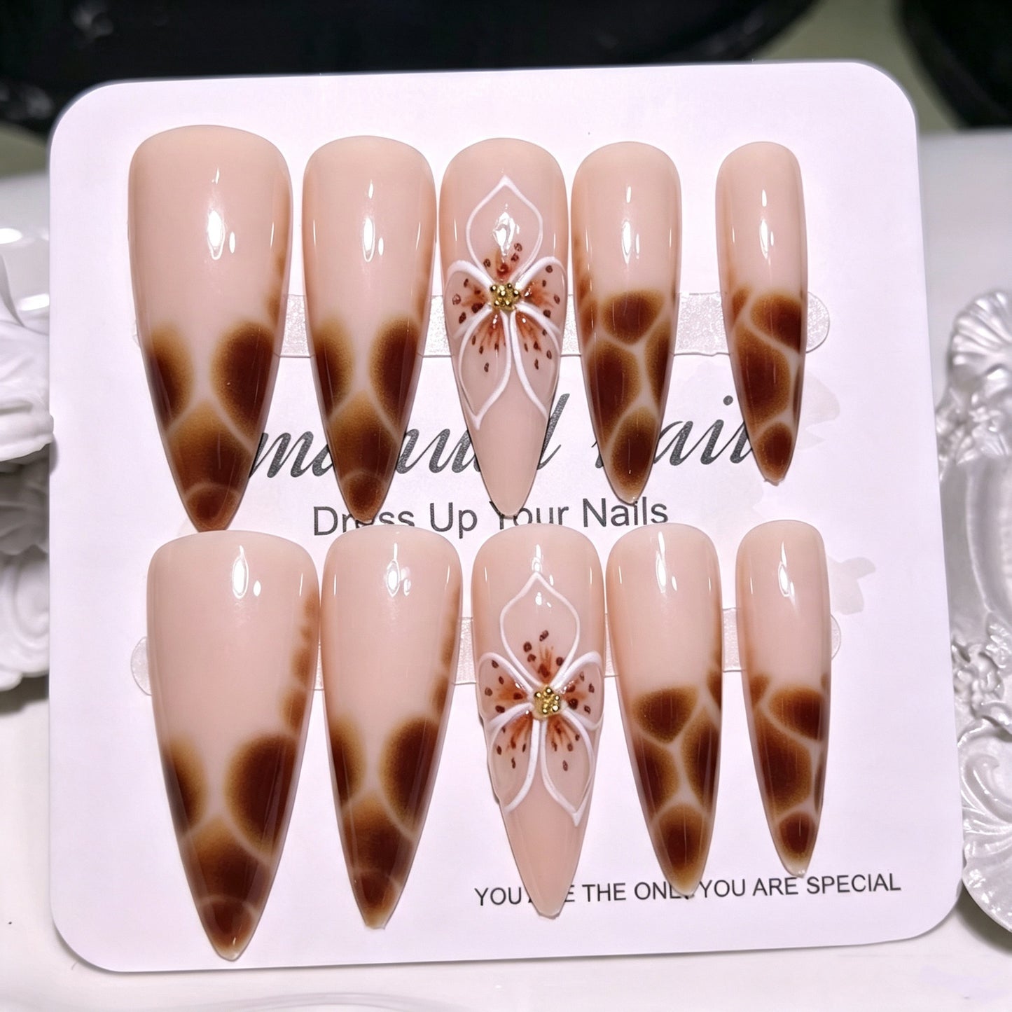 Blumenmuster Stiletto Press-On Nagelspitzen Brehn