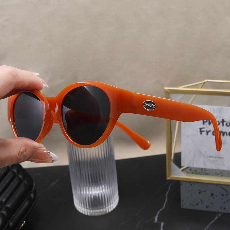 Damen Cat-Eye Sonnenbrille mit exotischem Design und robustem Rahmen Brehn