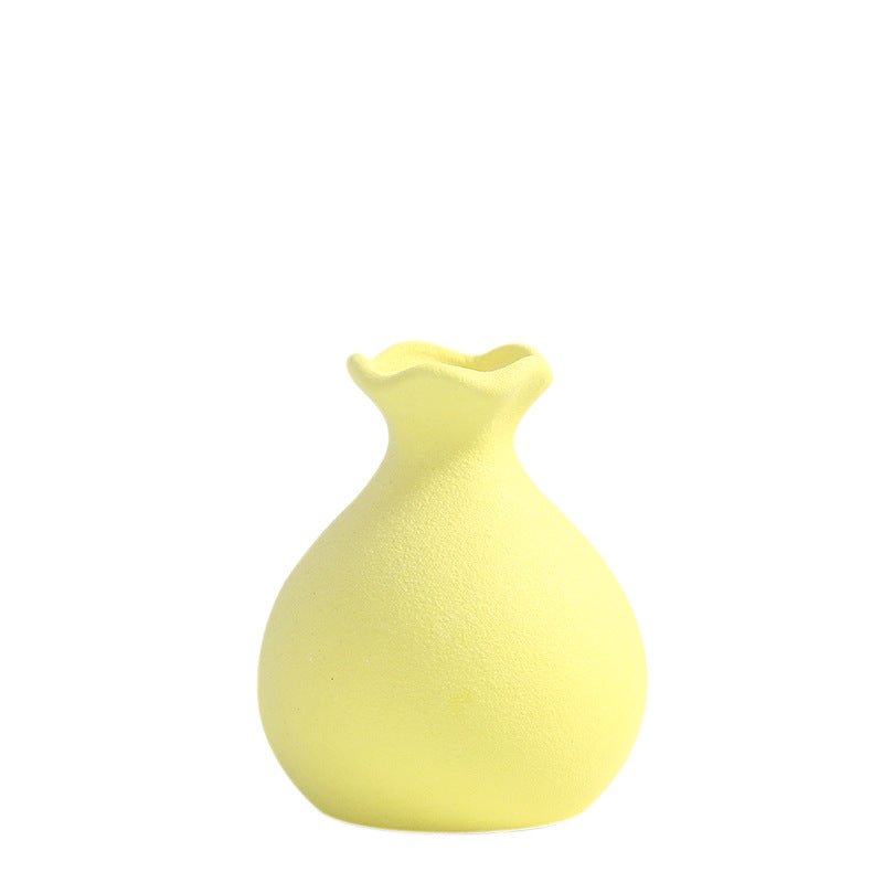 Einzigartige gebogene keramische Blumenvase Brehn