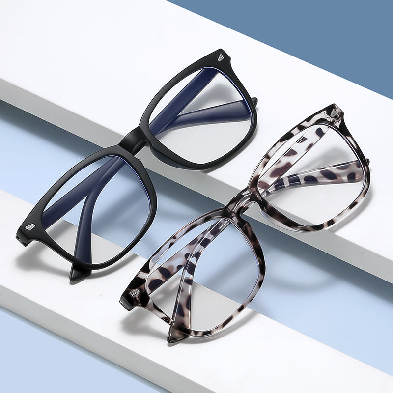 Modische rechteckige Brille Brehn