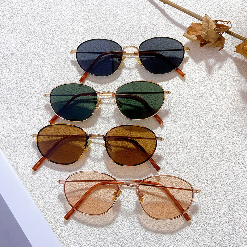 Modische Brille Im Eleganten Design Brehn