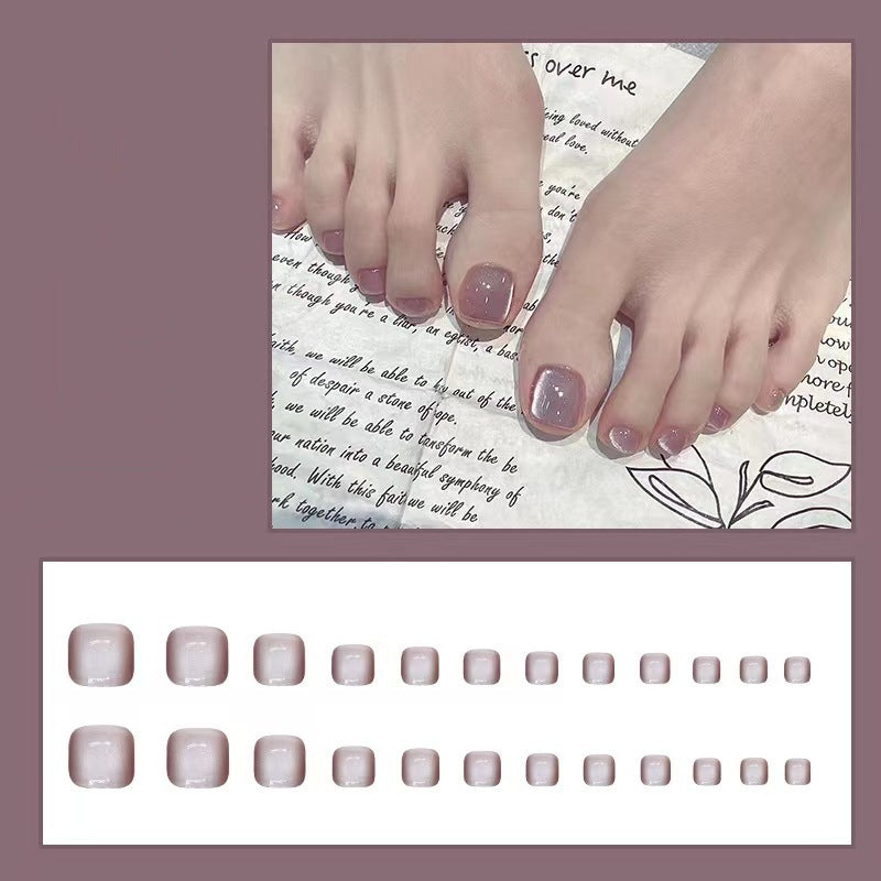 Fußnagelset mit eleganten Kunstnägeln Brehn