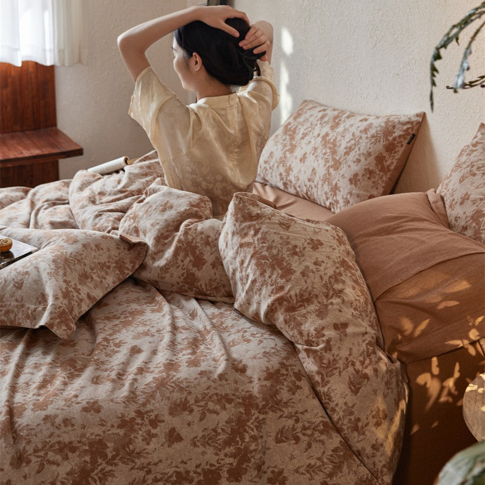 Bettwäsche-Garnitur im Jacquard-Vintage-Look mit Ton-in-Ton Blumenrelief