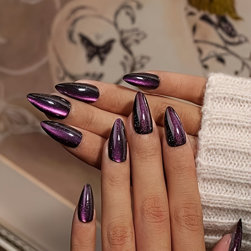 Glamouröses Stiletto-Nagelset Brehn