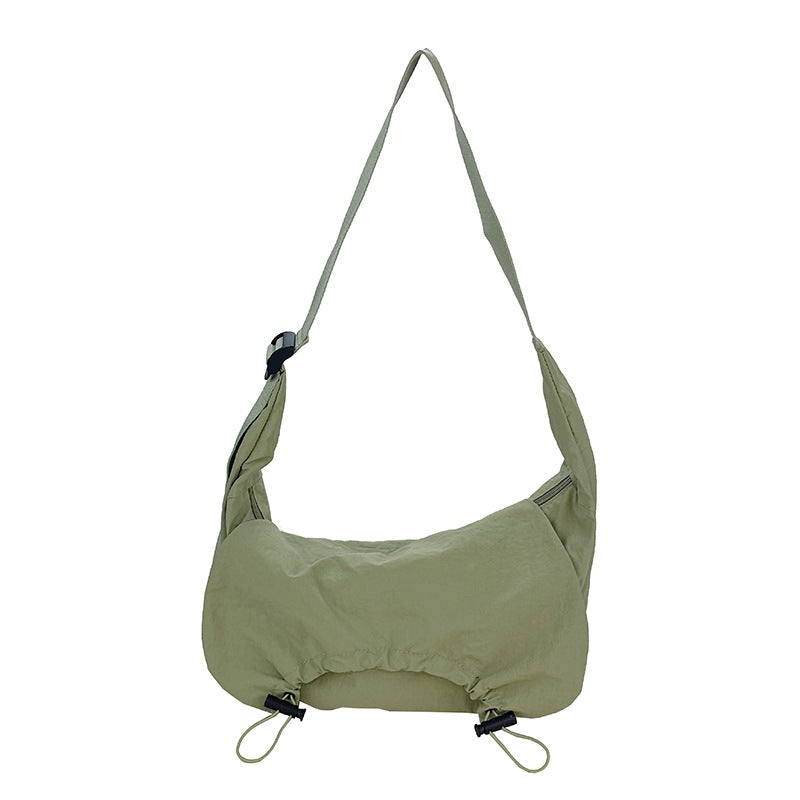 Lässiger leichter Umhänge-Slingbag
