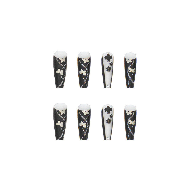 Kunstnagelset mit eleganten Schmetterlings- und Blumenmotiven Brehn