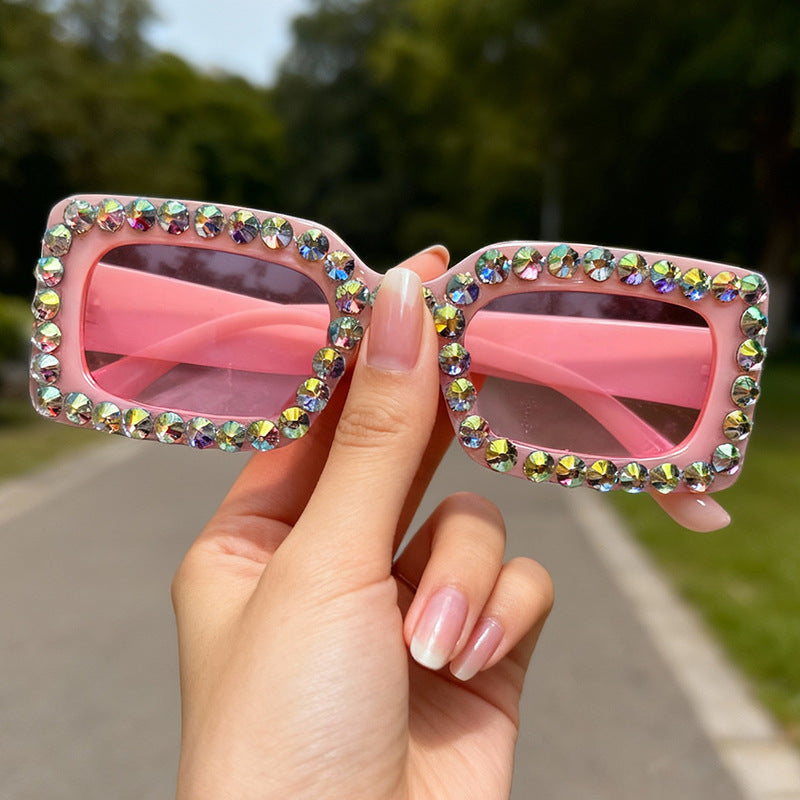 Dekorativer mit Strass besetzter Sonnenbrille Brehn
