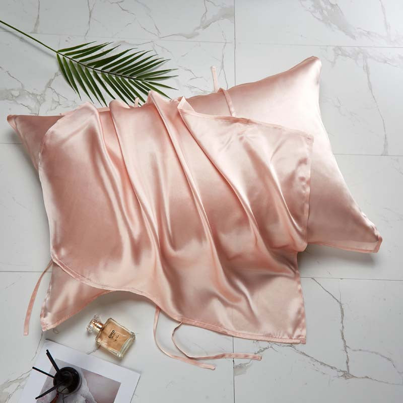 Damen seidiger Kissenbezug mit elegantem Design Brehn