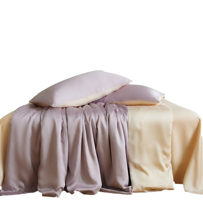 Luxuriöses Satin-Bettlaken-Set mit seidig-glatt wirkender Mikrofaser und drapiertem Fall