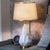 Elegante Marmorfuß Nachttischlampe