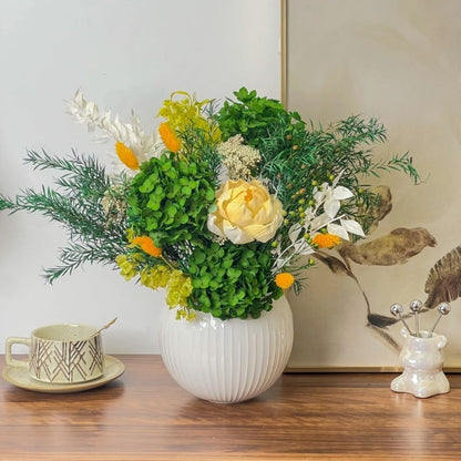Lush Hortensie Blumenarrangement