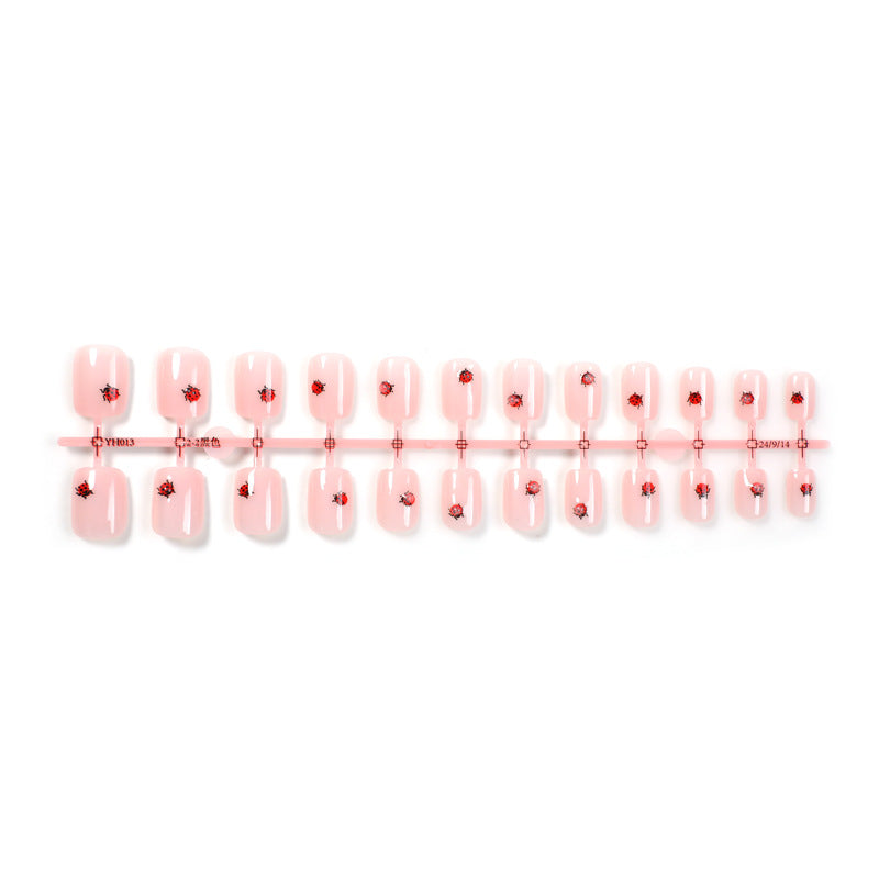 Künstlerisches Marienkäfer Design Press-On Nail Set Brehn