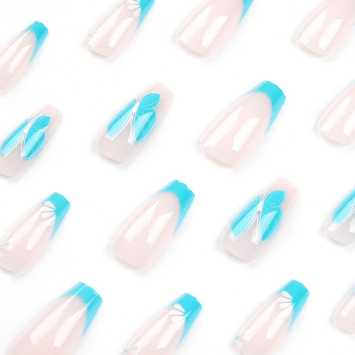 Kunstvolle Nagelkunst mit Ombre- und Blumenverzierungen Brehn