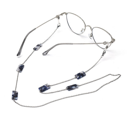 Elegante mit Perlen akzentuierte Brillenhalterkette Brehn