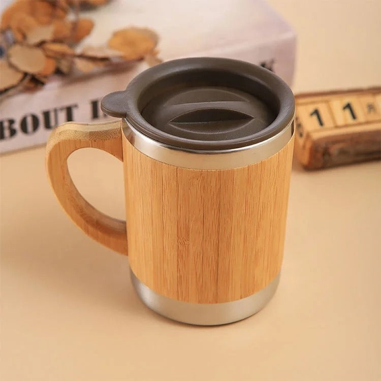 Damen nachhaltiger Isolierkaffee-Becher mit Holzgriff Brehn