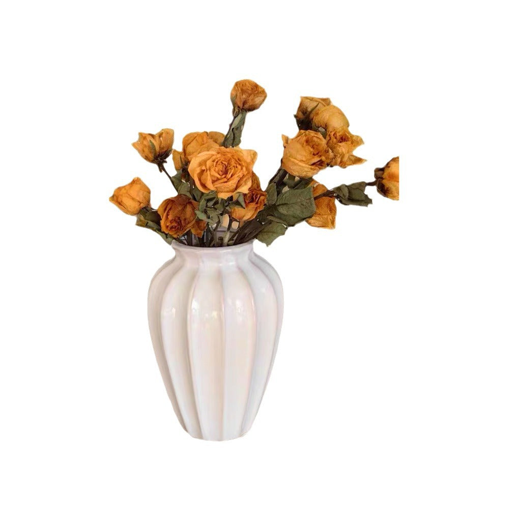 Elegante Keramikvase mit Rippenstruktur Brehn