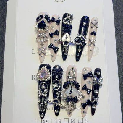Gothic-inspirierte dekorative Press-On-Nagel-Set