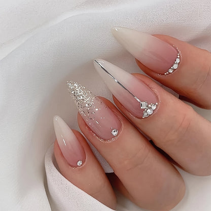 Elegante Nagelkunstverlängerungen Brehn