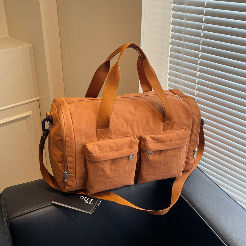 Vielseitige Sport-Reise-Duffletasche mit Mehrfachtaschen-Design Brehn