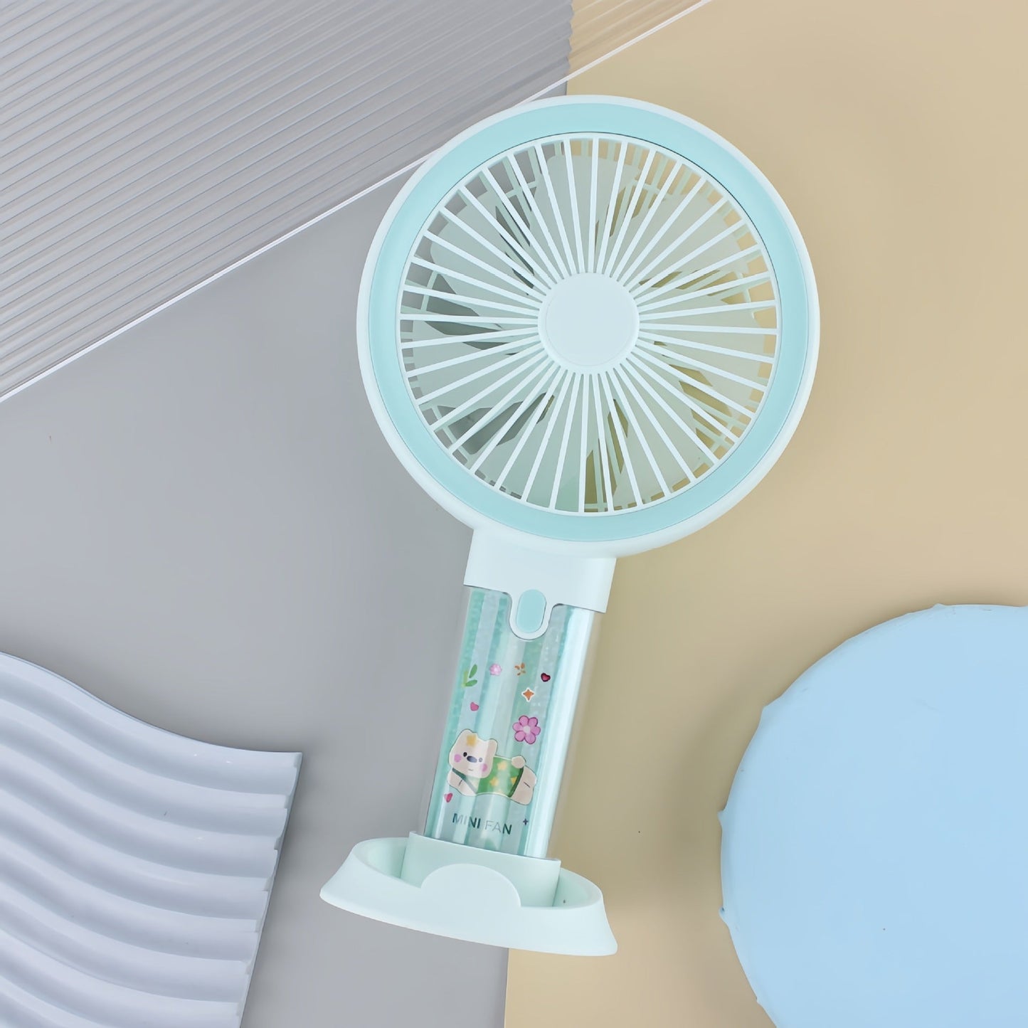 Damen Tragbarer Mini Ventilator mit Wassernebelzerstäuber Brehn