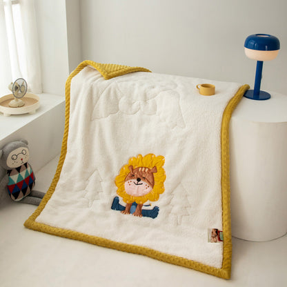 Plüsch Sherpa Decke mit gesticktem Löwenapplikation