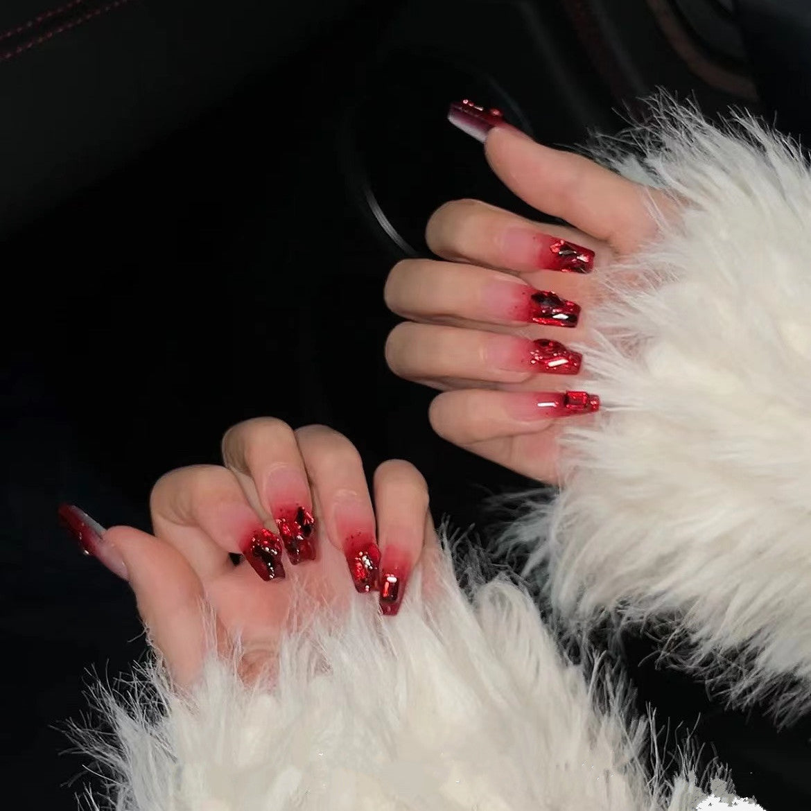 Glamouröse Lange Press-On Nagelspitzen mit Glitzerakzenten