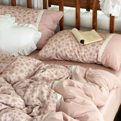 Wendbares Baumwoll-Bettwäscheset mit floralem Aquarellprint und Spitzenrand