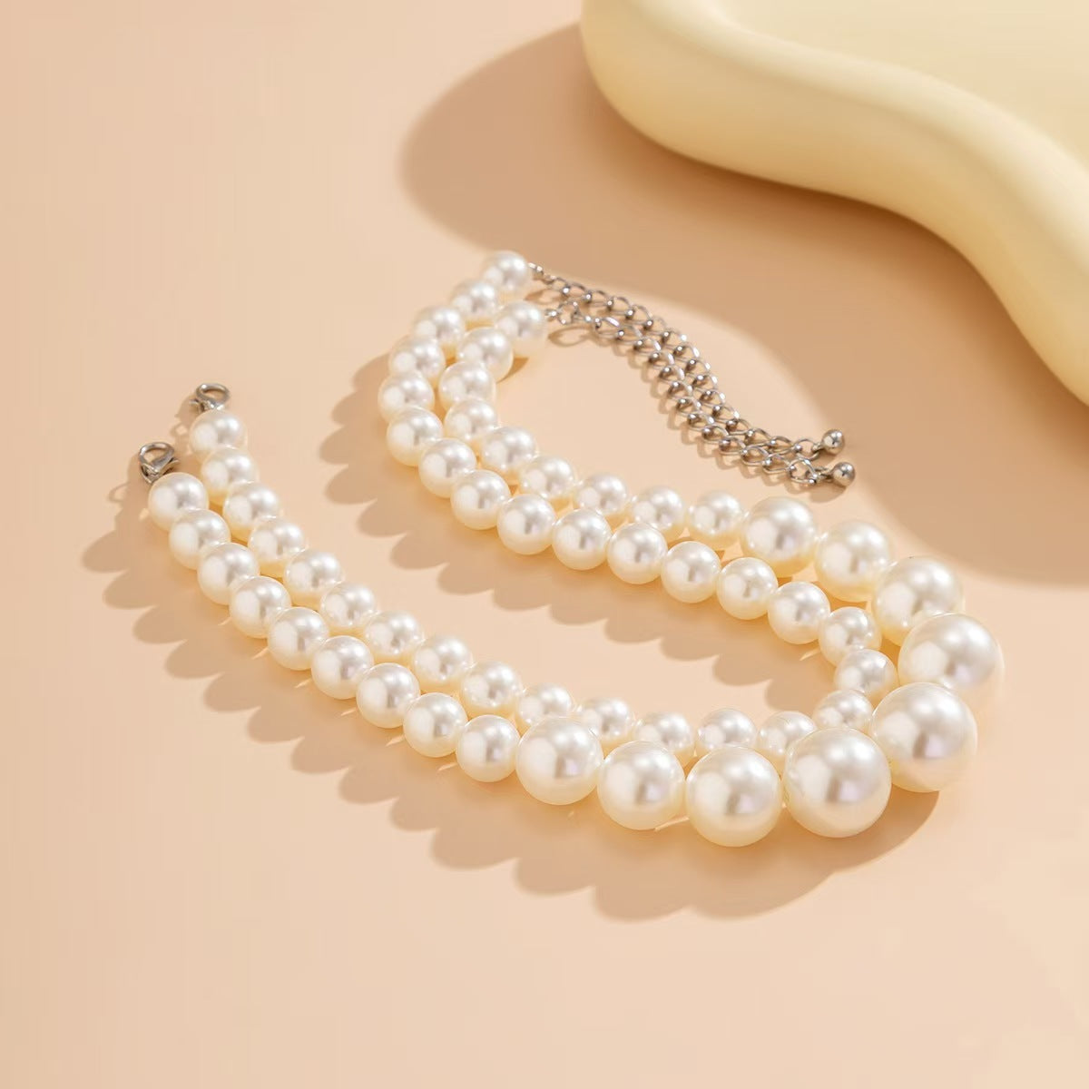 Elegante Perlenkette mit Doppeltem Strang Brehn