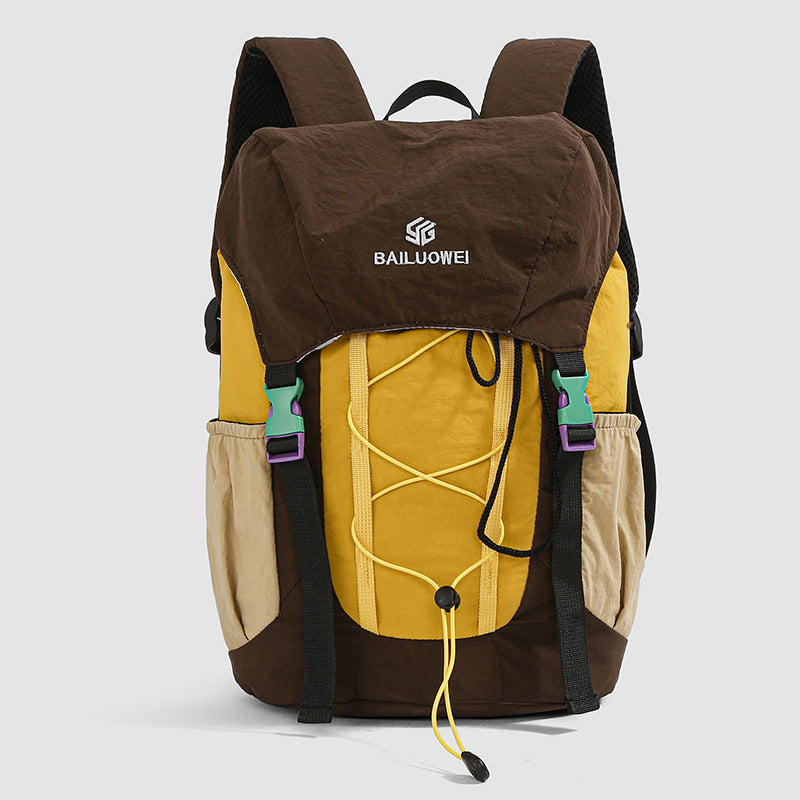 Vielseitiger abenteuerbereiter Rucksack für Wanderungen Brehn