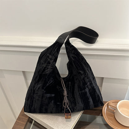 Vielseitige Samt Schultertasche Brehn