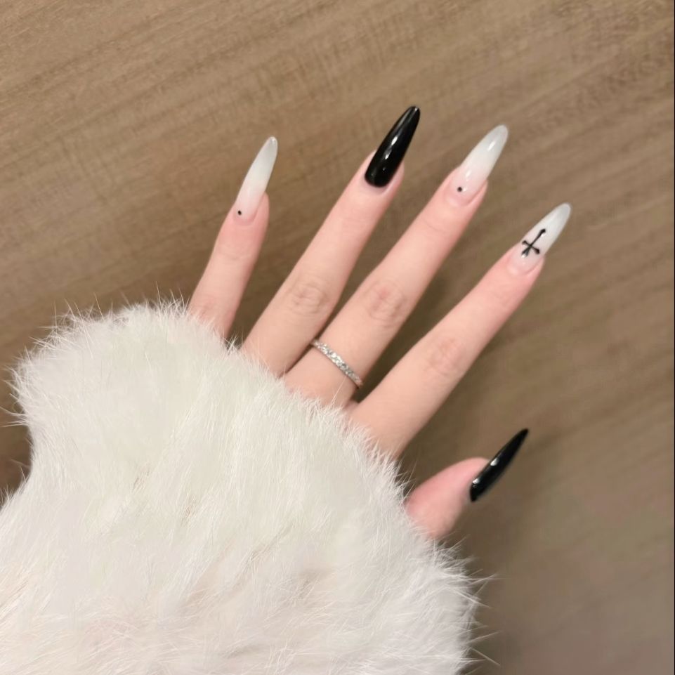 Künstlerisches Stiletto-Nagelset Brehn