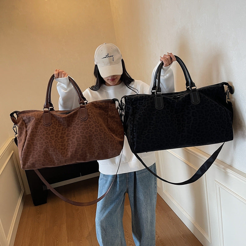 Modische Reisetasche mit Komfort-Tragegriffen Brehn
