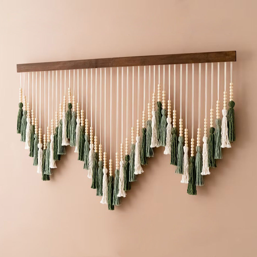 Künstlerisches Makramee-Wandbehang mit Farbverlaufs und eleganten Quasten