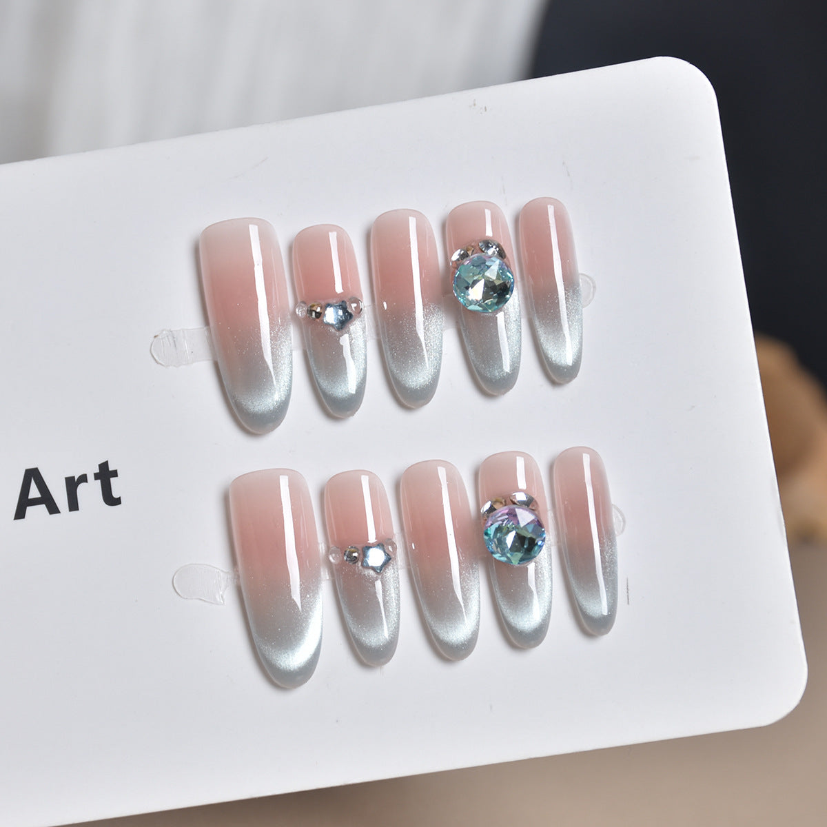 Premium Glossy Nagelverlängerungen mit Strassdetail Brehn