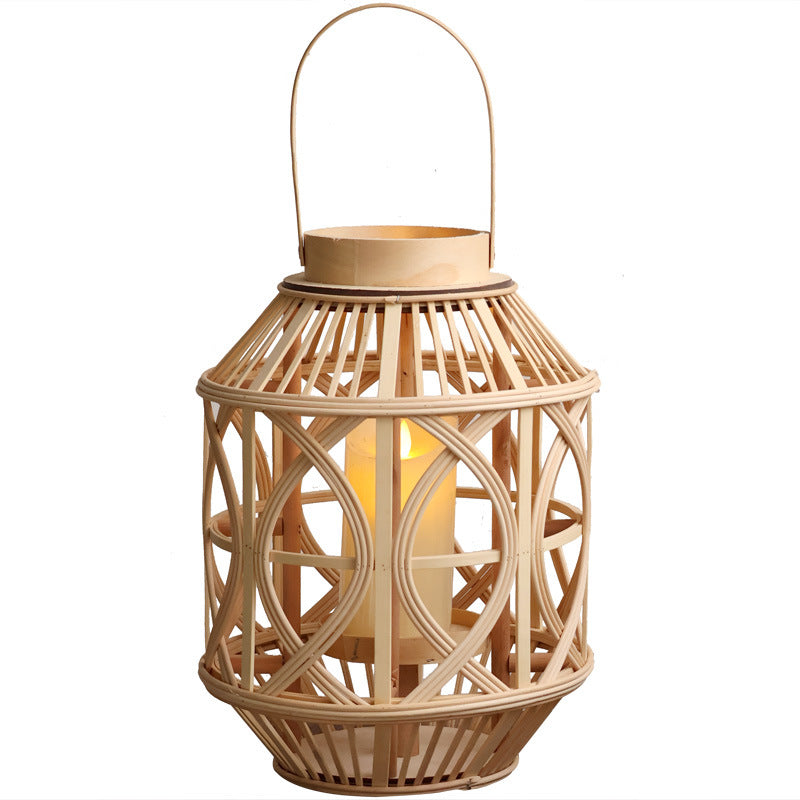 Handgefertigte Laterne aus Rattan Brehn