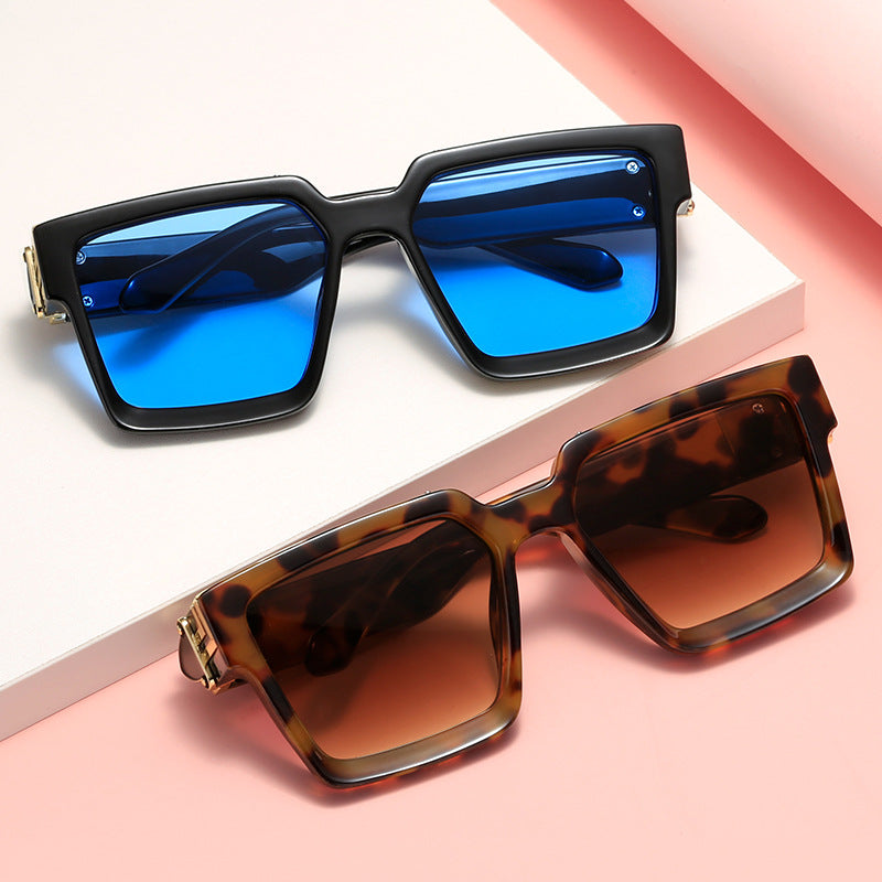 Damen quadratische Designer-Sonnenbrille mit auffälligem Rahmen Brehn
