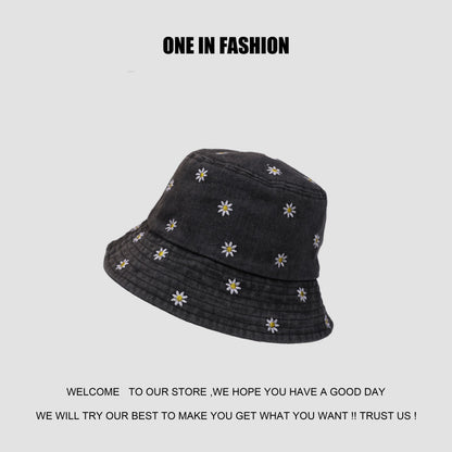 Stylischer floral bestickter Bucket Hat