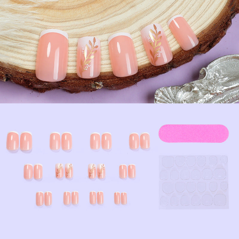 Elegante Press-On Nagelset mit floralem Akzentdesign Brehn