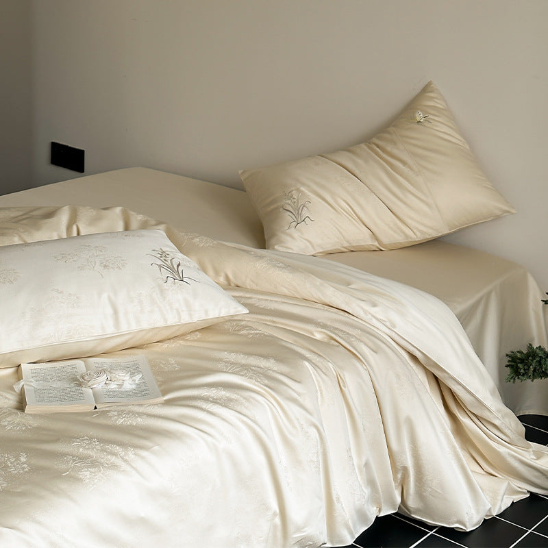 Hochwertiges Baumwollsatin-Bettwäsche-Set mit floraler Stickerei