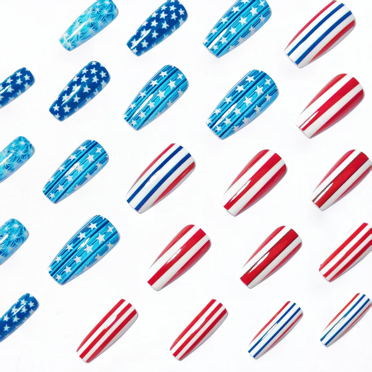 Kunstnägel mit Patriotischem Sternen- und Streifen-Design Brehn