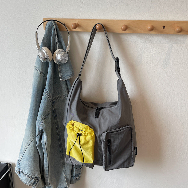 Praktische Mehrtaschen-Schultertasche Brehn