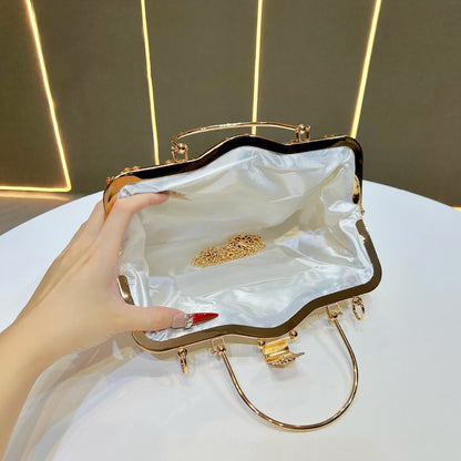 Verziertes vintage-inspiriertes Abendtasche