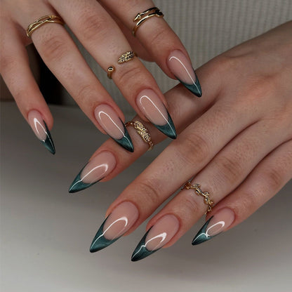 Elegantes langes Stiletto Press-On-Nagelset mit glänzendem Finish Brehn