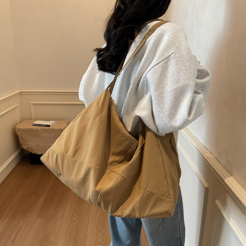 Texturiertes Stoff Schulter Hobo Bag Brehn