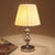 Elegante dekorative Tischlampe