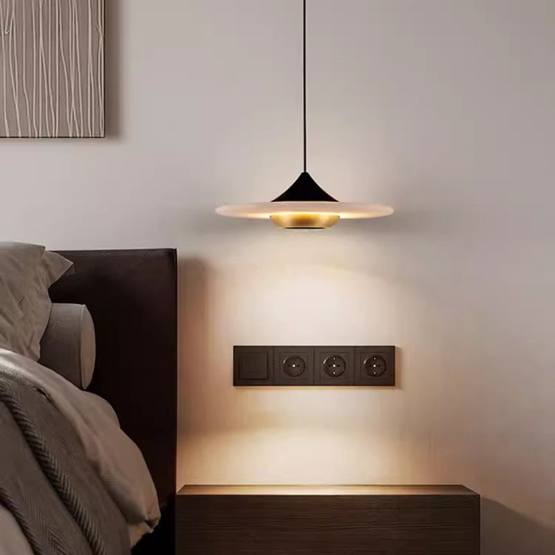 Moderne innovative Deckenpendelleuchte